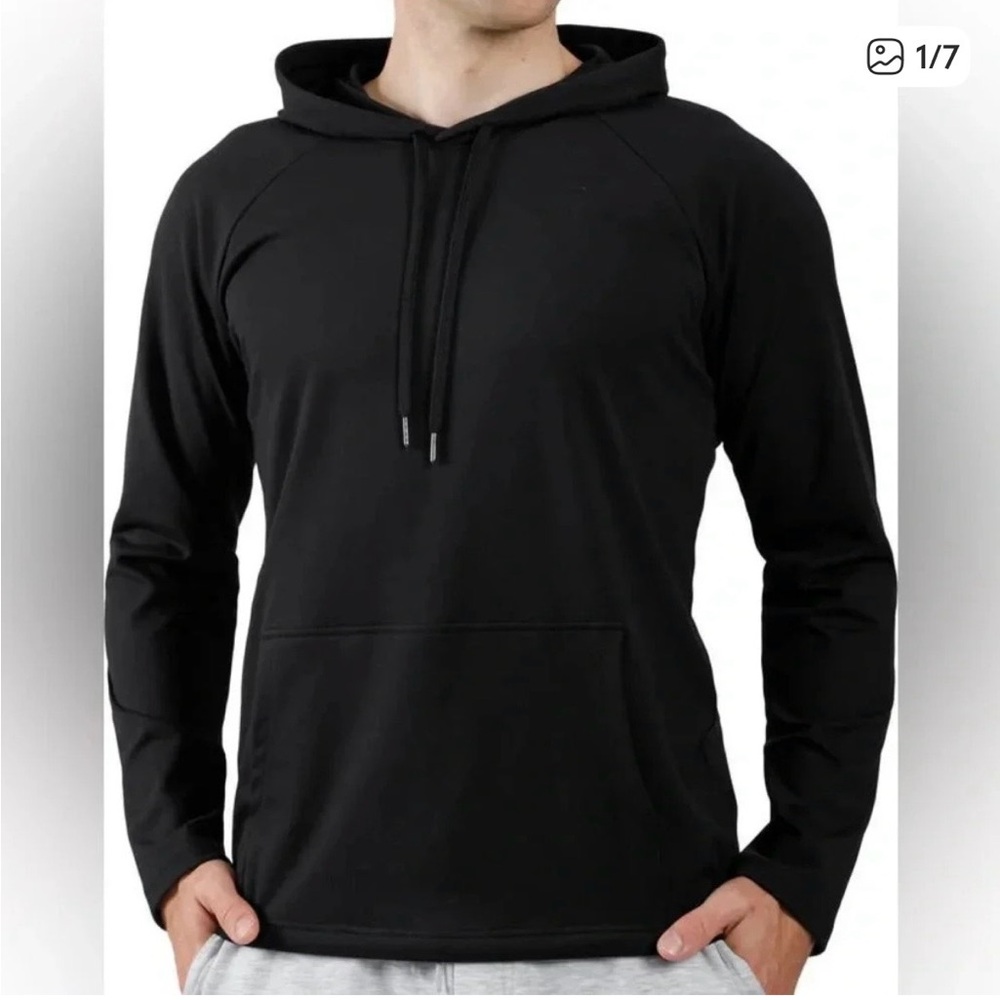 90 Degrees by Reflex men’s Black Hoodie.‎ Size medium.